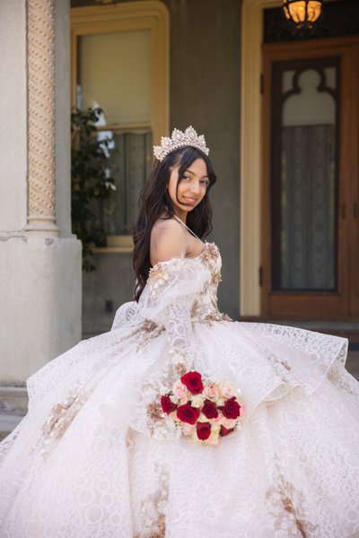 Kimberly Crest House and Garden Quinceanera Portrait