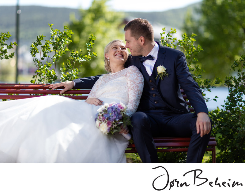 Bryllupsfotograf Drammen i solskinn
