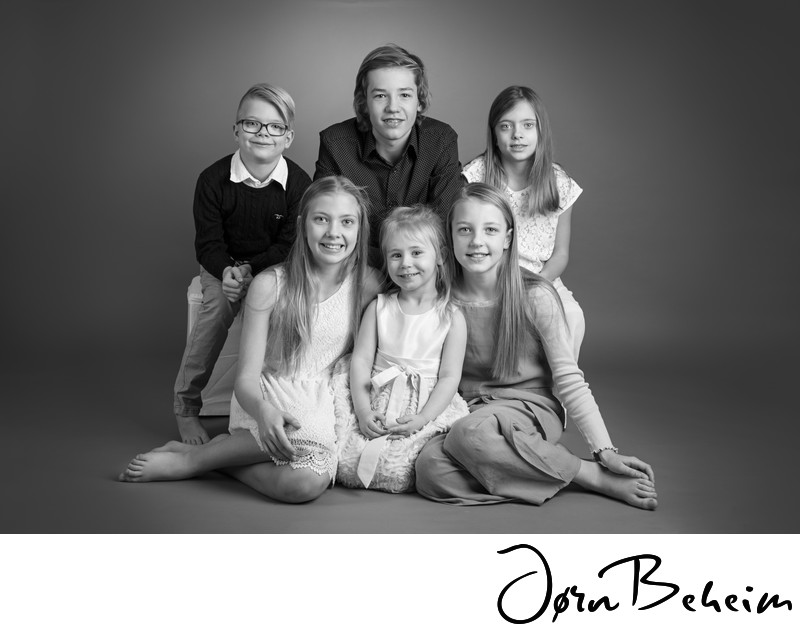 Studiofotografering av familie og barn