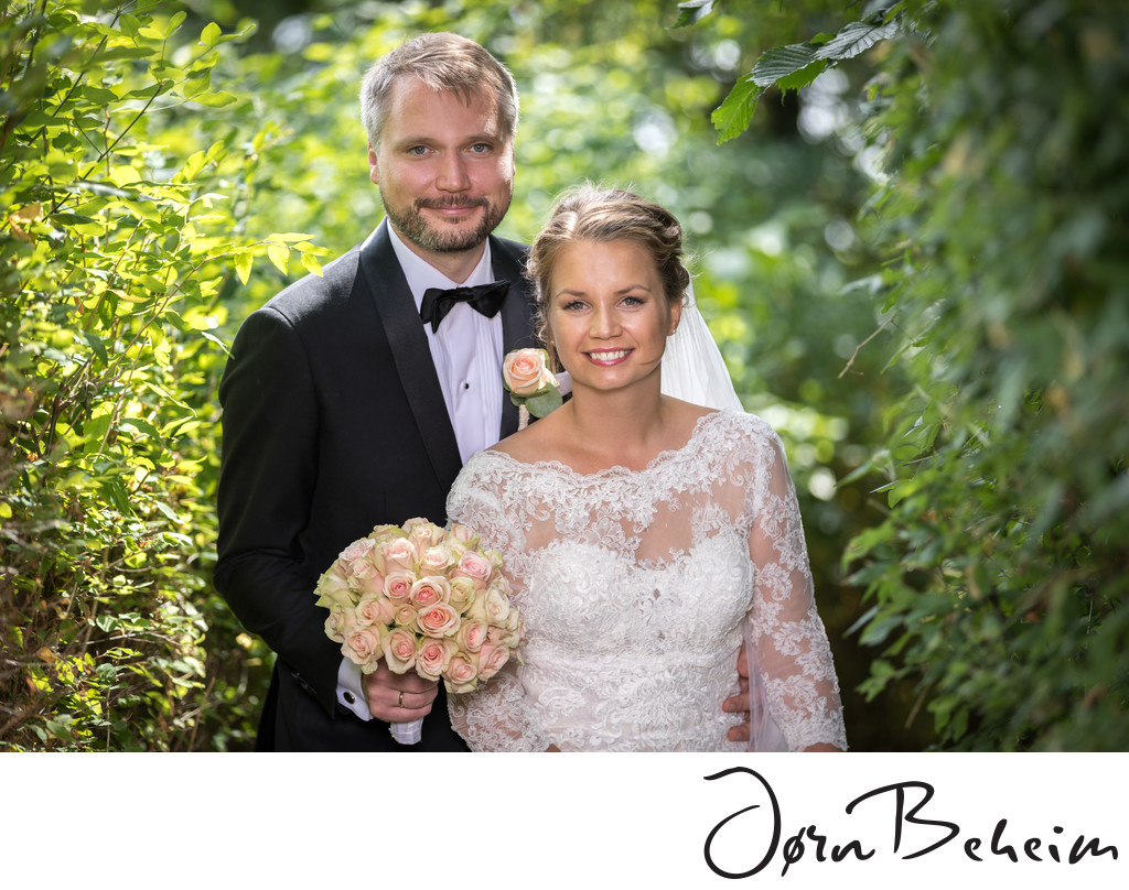 Stilige bryllupsbilder i Bærum og hele Norge