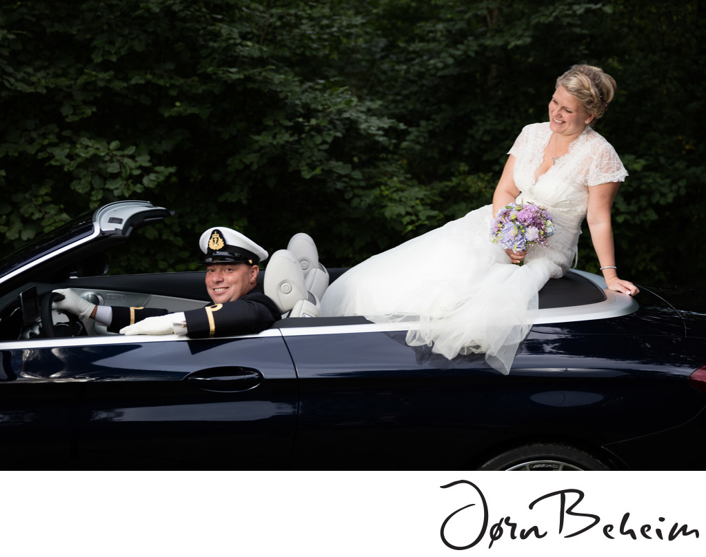 Bryllupsbilder i cabriolet - se Bryllupsfotograf Beheim