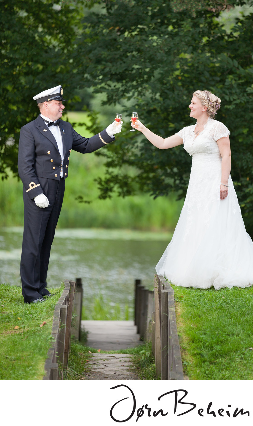 Skåle med sjampanje i bryllup - fotograf Jørn Beheim