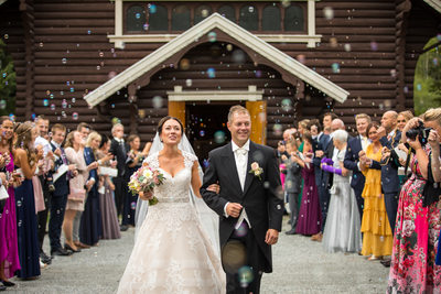 Bryllup i Åssiden Kapell. Fotograf Jørn Beheim