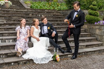 Brudepar med forlovere i Sandefjord