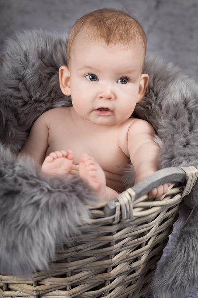 Babyfotograf i nærhet Holmestrand med eget studio