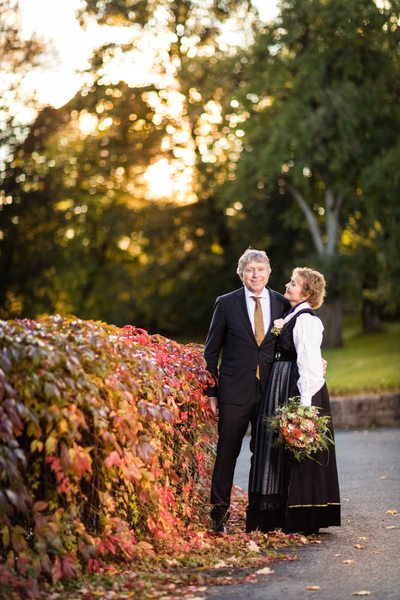 Bryllupsfotograf i de vakre høstfargene, Asker