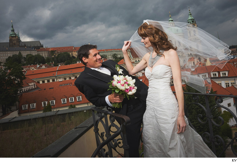 CM (USA) very sexy wedding photos Vrtba Garden Prague