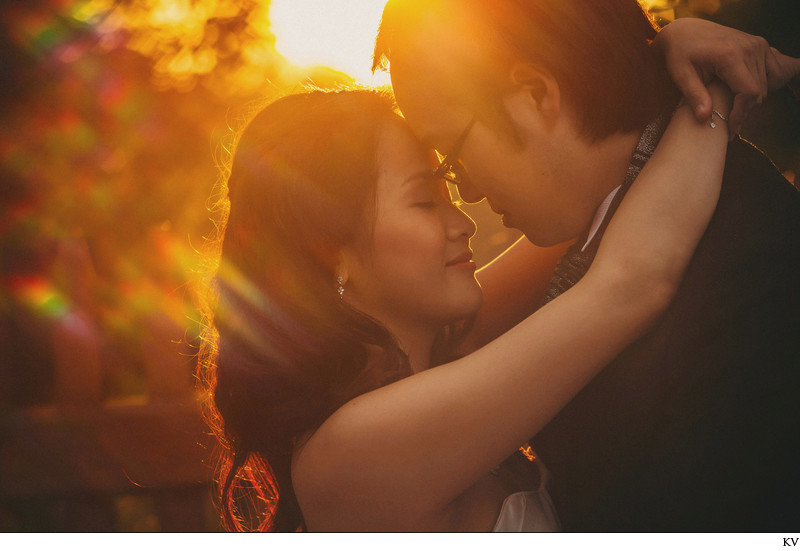 Authentic Golden Hour moment S+K Prague pre-wedding