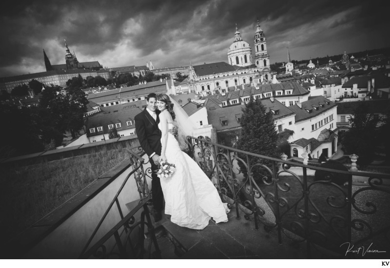 Beautiful B&W wedding photo sexy couple above Prague 