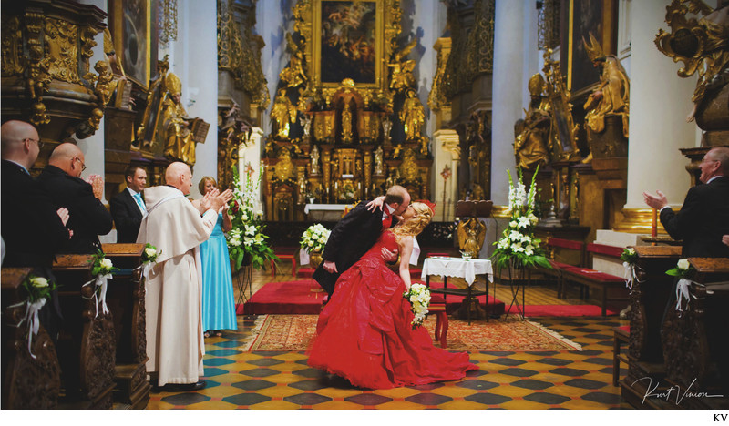 Featured Real Life Wedding S+A Prague St.Thomas wedding