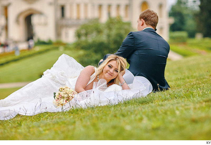 bride waits for the business call to end