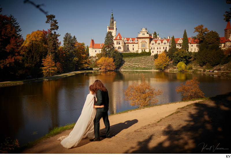 Gorgeous couple Berta & Tux Pruhonice Castle