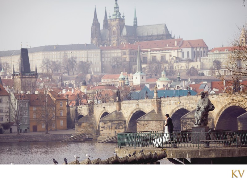 Suki & Stephen's magical winter wedding in Czechia