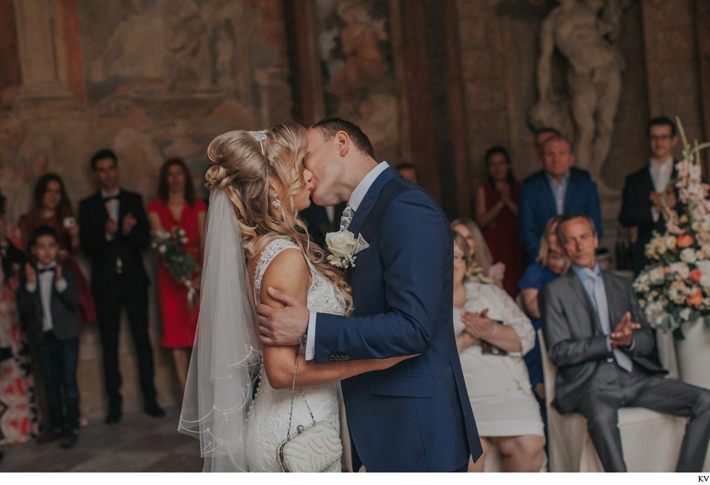 The First Kiss of the Newlyweds