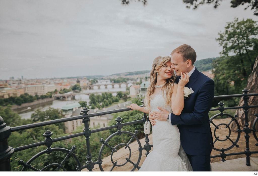 Lovers at the Hanavsky Pavillon