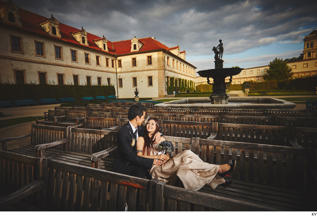 Prague Wallenstein Garden beautiful photo young couple