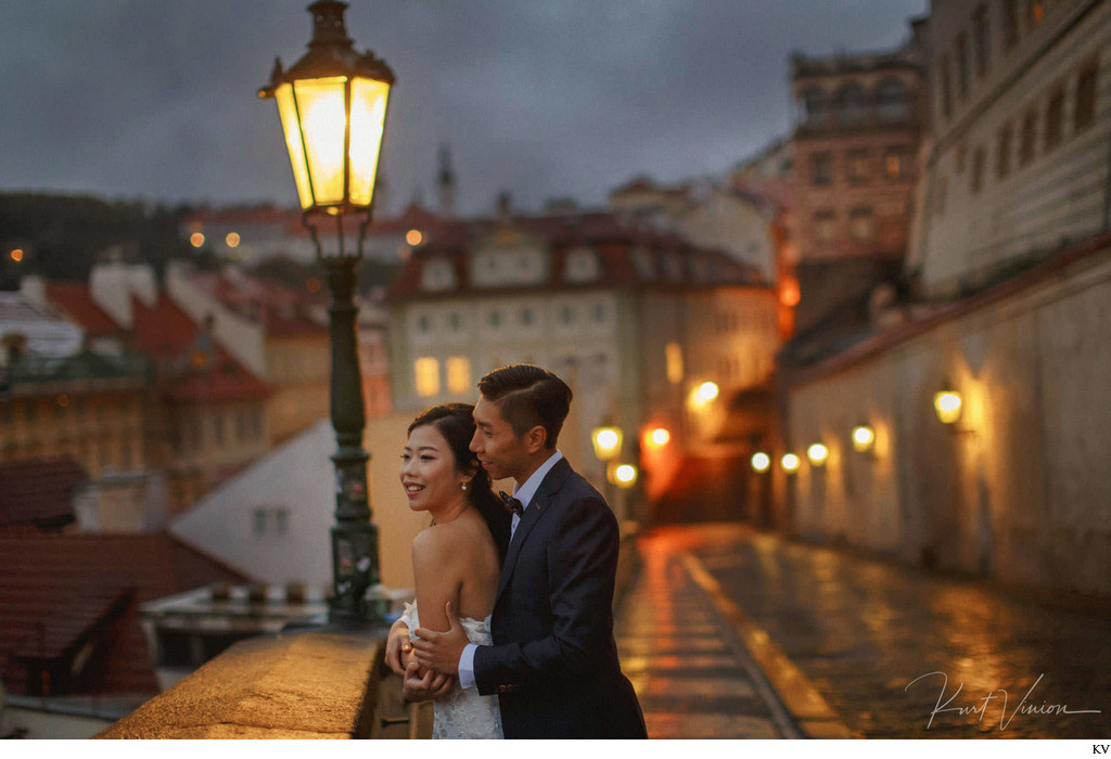 Shanghai Lovers Magical Prague at Night