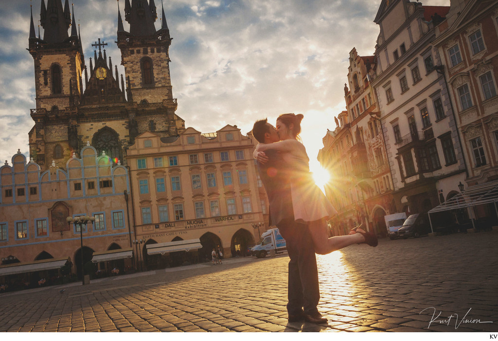 SM surprise marriage proposal Prague Old Town Square