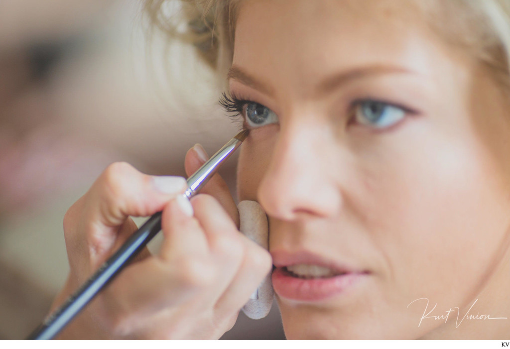 eyeliner for the bride Augustine