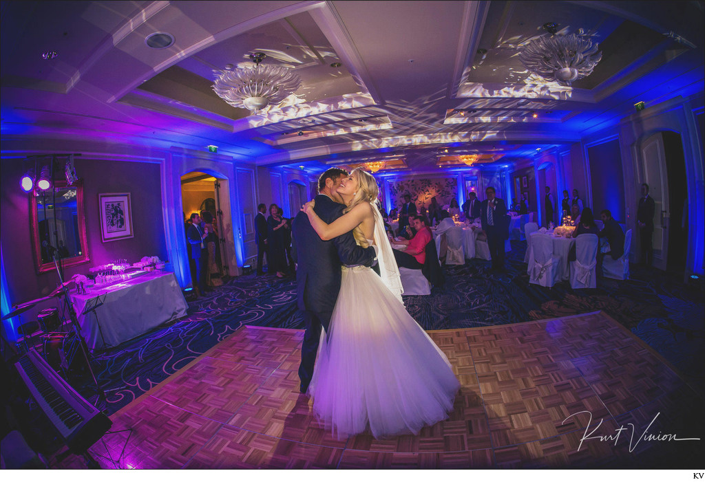 First dance of newlyweds at Four Seasons