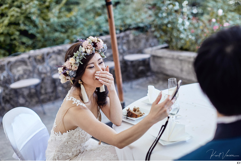 Laughing bride 