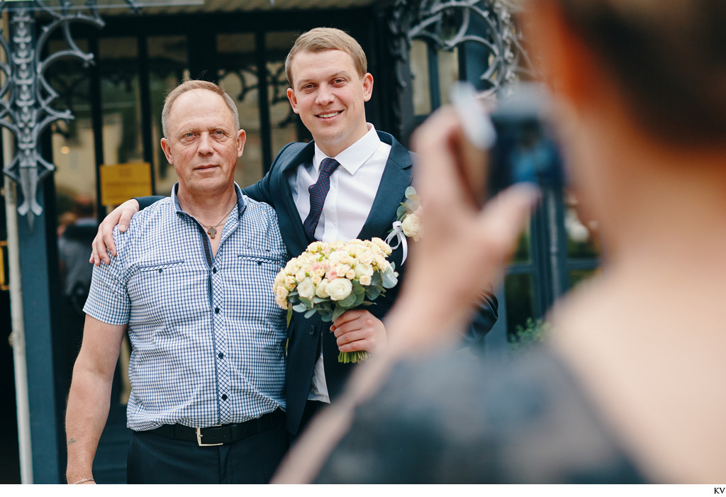 groom and father