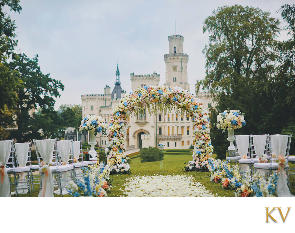 Castle Hluboka nad Vltavou outdoor wedding setup