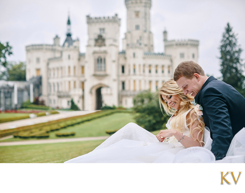 The bride & groom Castle Hluboka destination weddings