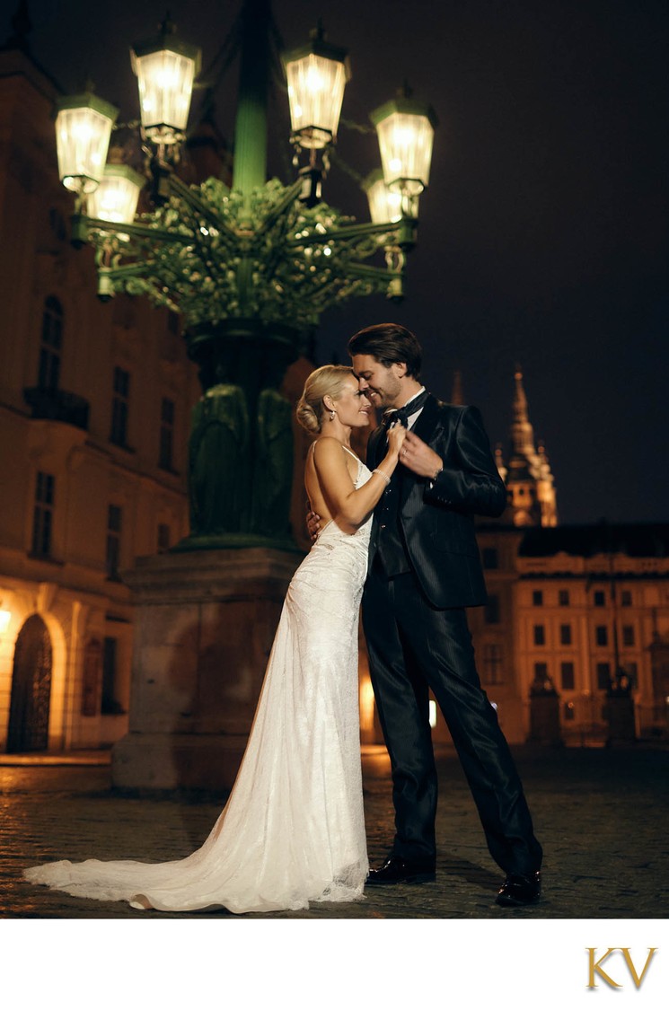 Jess & James - Midnight at Prague Castle