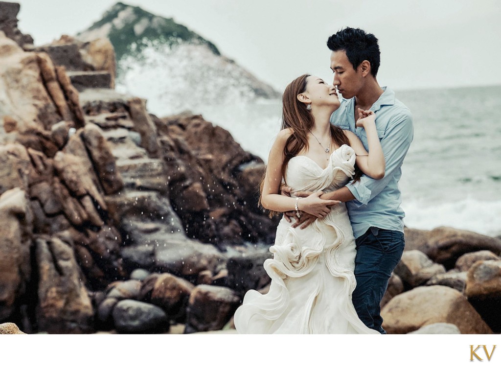 bride in Jenny Packham at Shek O Beach Hong Kong