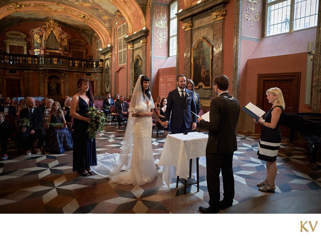 wedding party Mirror Chapel