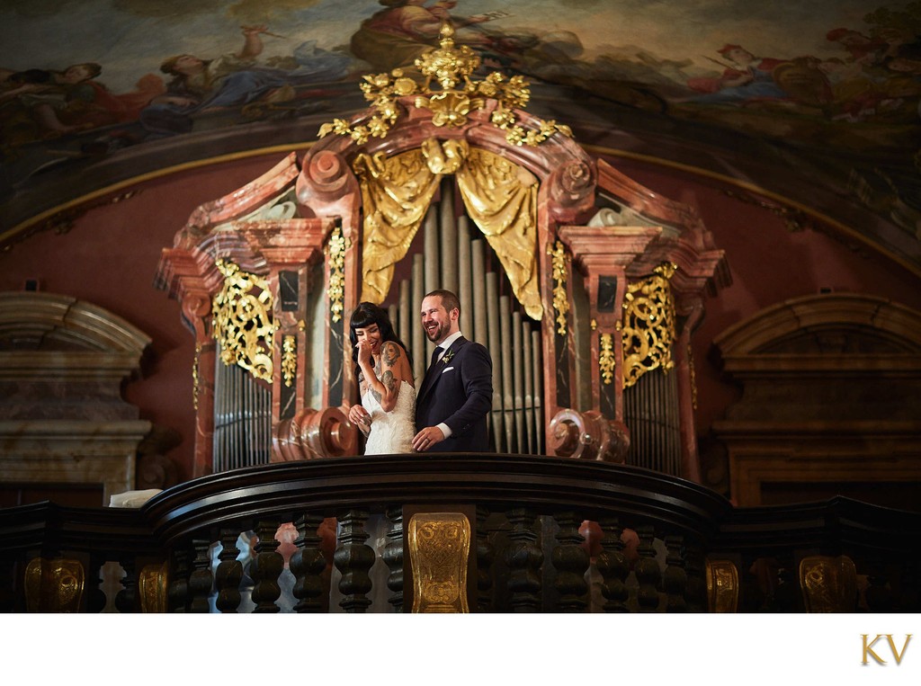 Bride Groom Mirror Chapel Organ moment