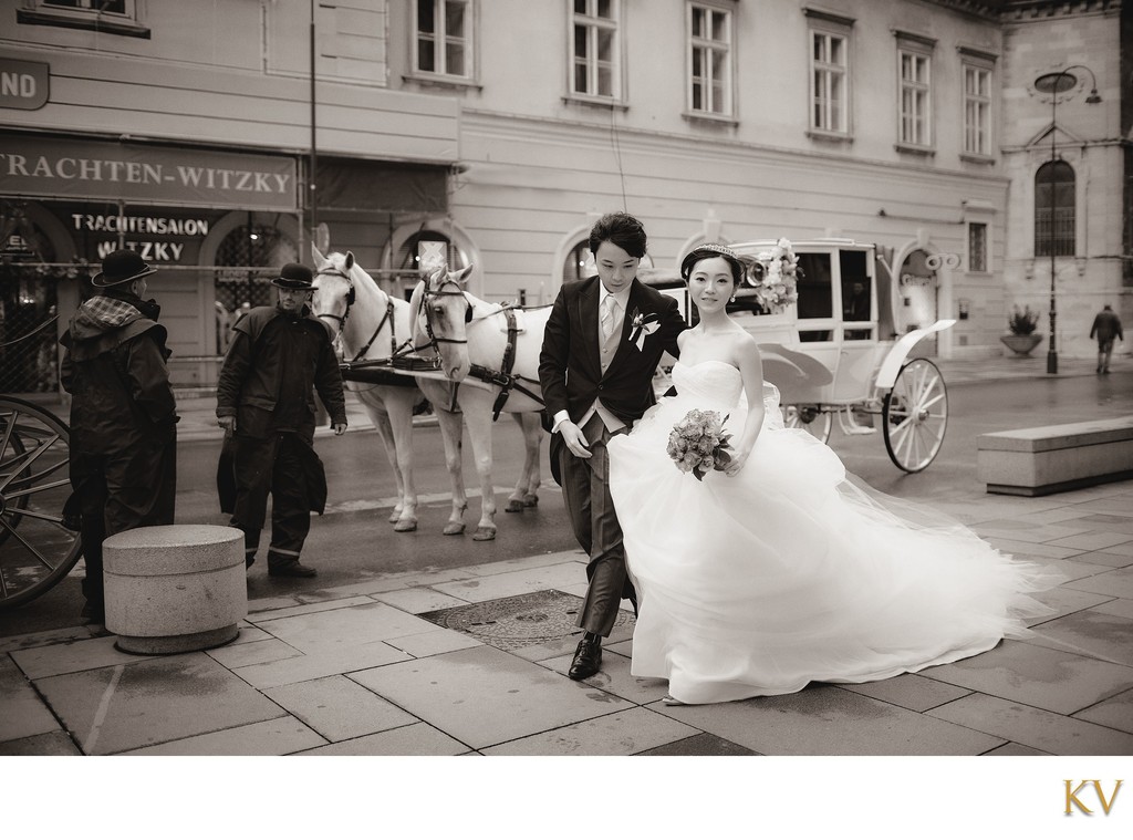 Newlyweds at Stephansplatz 