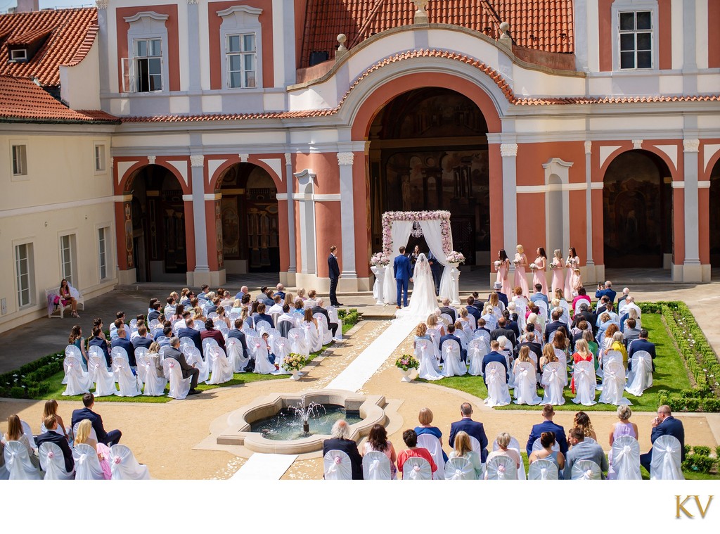 Luxury Wedding, Ledebour Garden Prague Photos