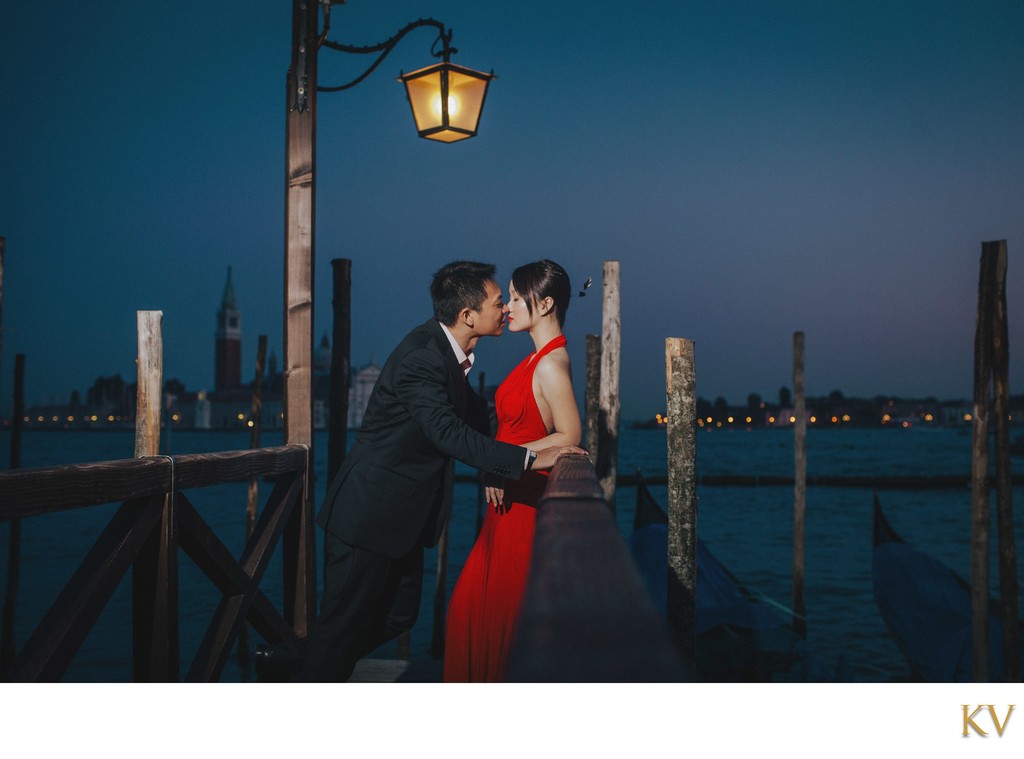 Romantic Kiss Under the Gas Lamp in Venice