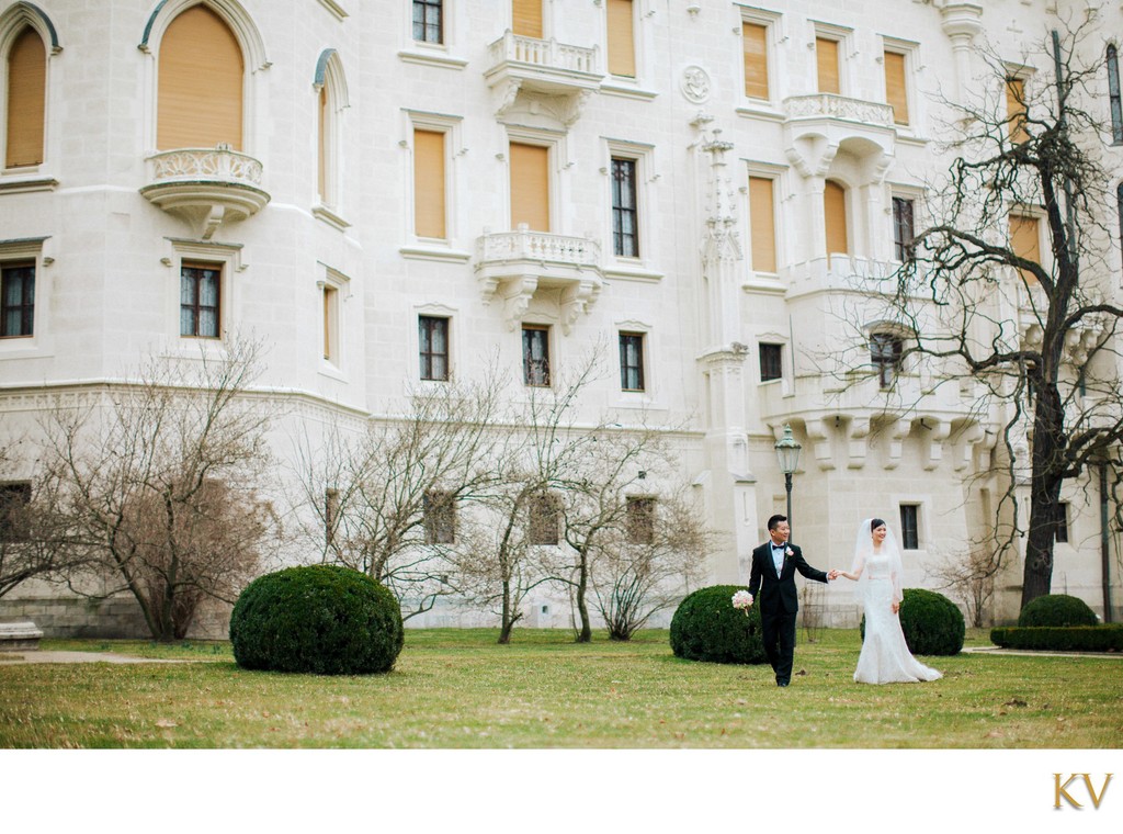 Hluboka Castle Hong Kong Newlyweds Love In Winter