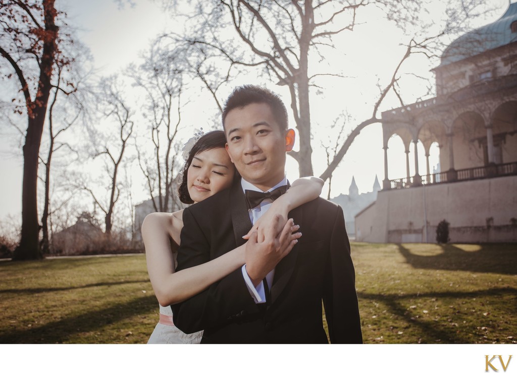 Hong Kong Couples Dreamy Wintertime pre-wedding Prague