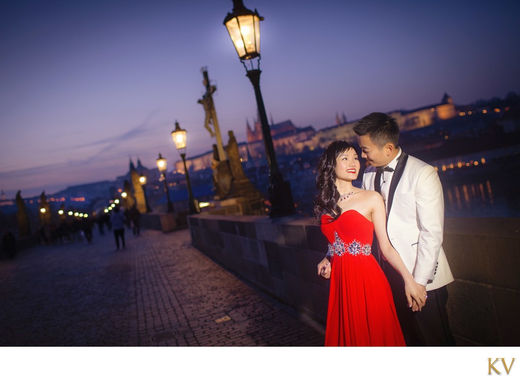 Romantic Hong Kong Couple Stylish Prague Pre-Wedding