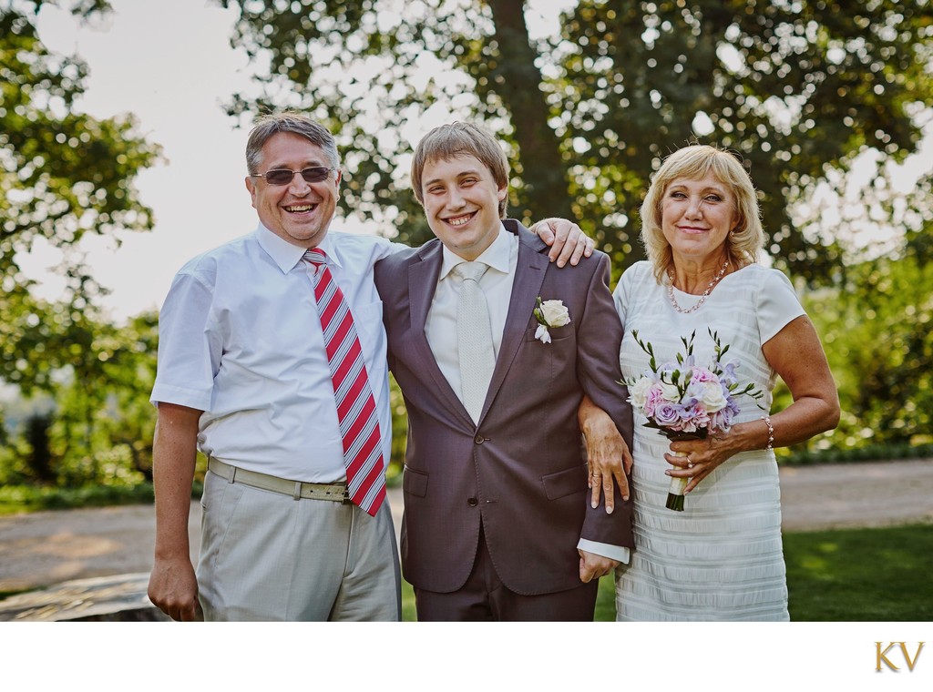 Groom and parents