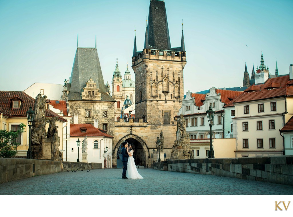 Embrace at the Charles Bridge