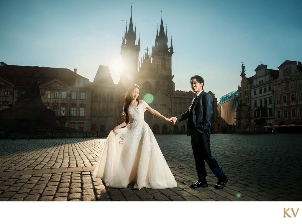 Gorgeous South Korean Newlyweds Old Town