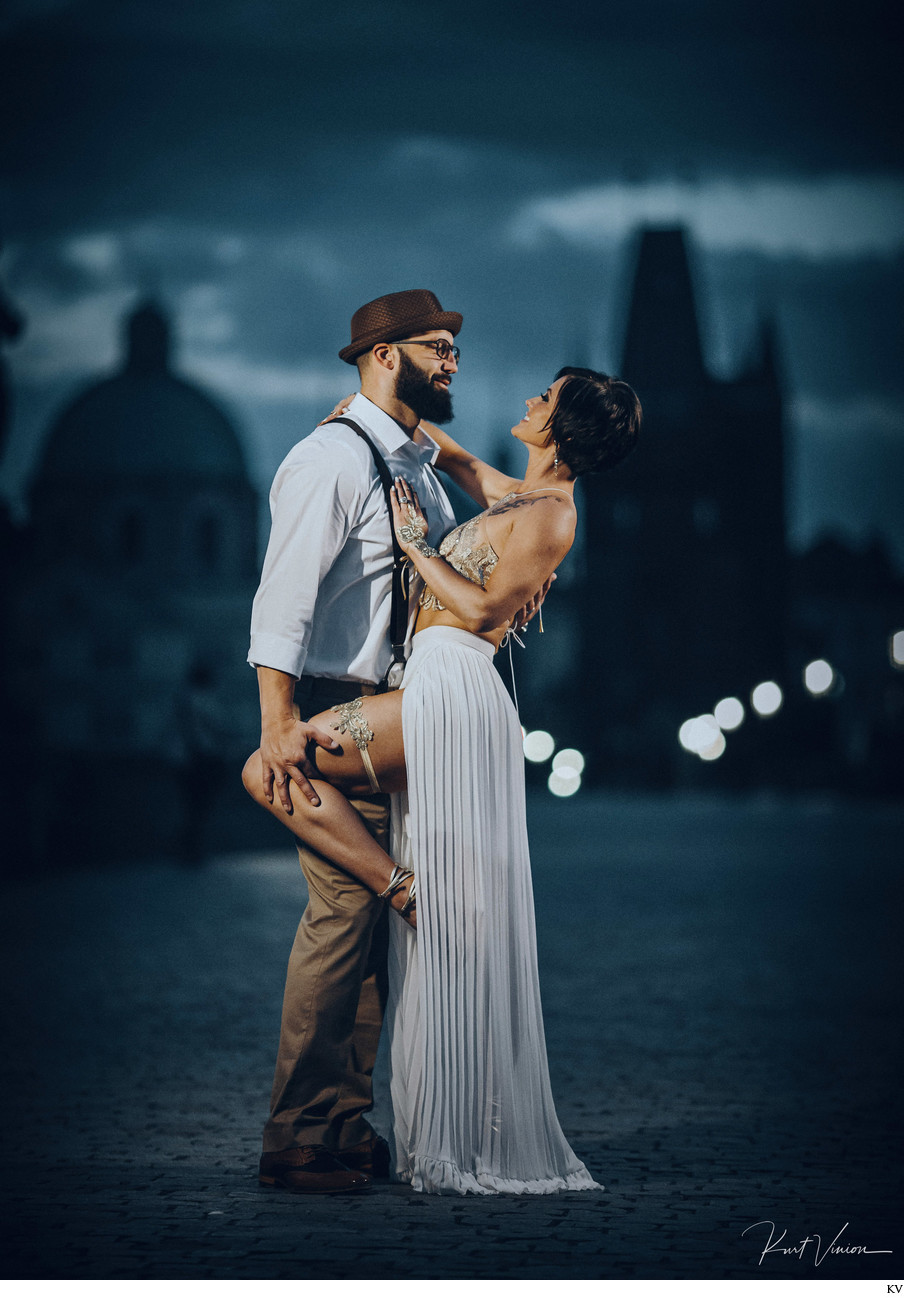  cinematic inspired Couples Portraits Atop Charles Bridge