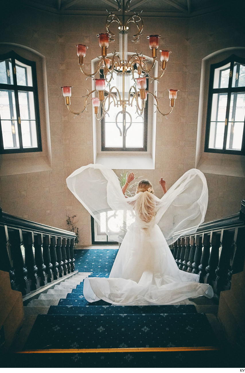 Hluboka nad Vltavou Castle wedding bride veils