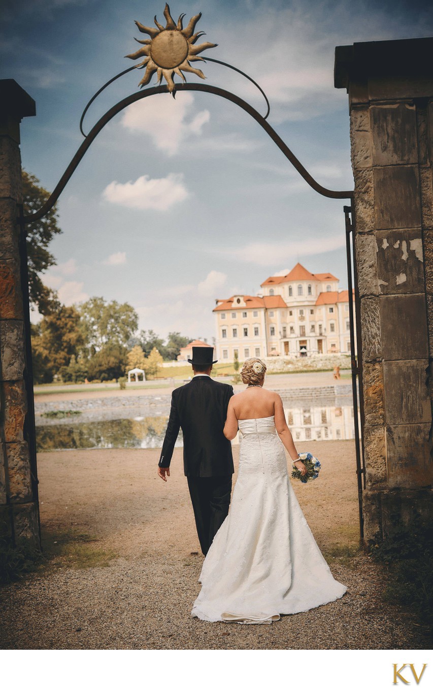stylish groom and bride at the Chateau Liblice