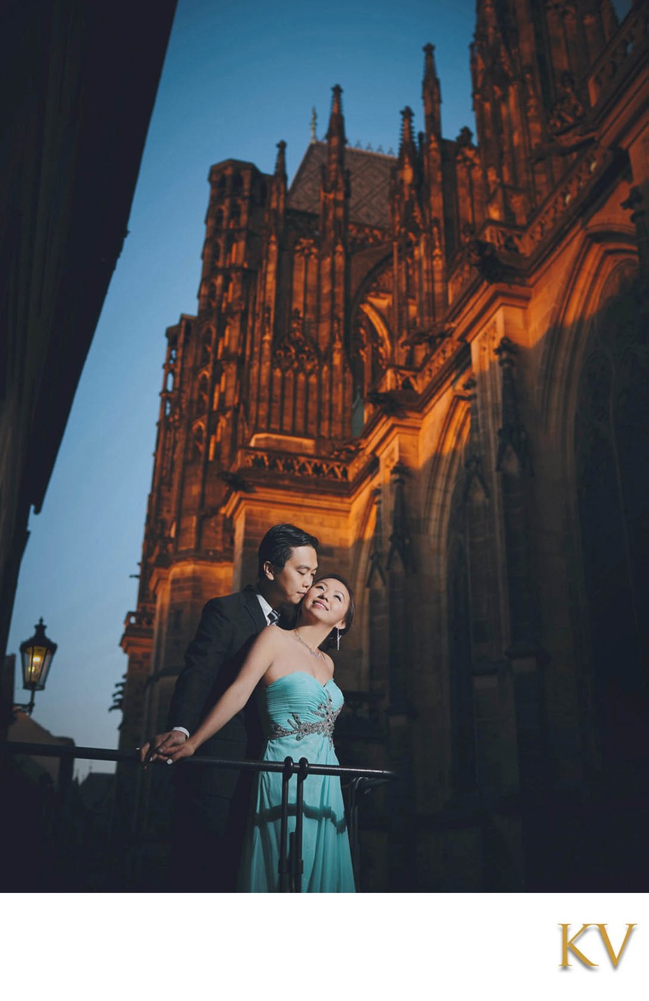 elegant Hong Kong  couple St. Vitus Cathedral