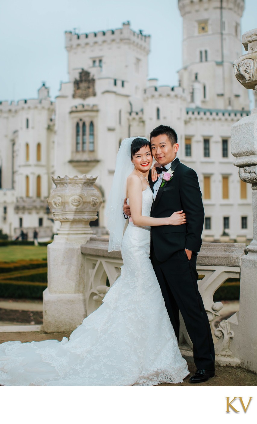 Stylish Hong Kong Newlyweds Castle Hluboka