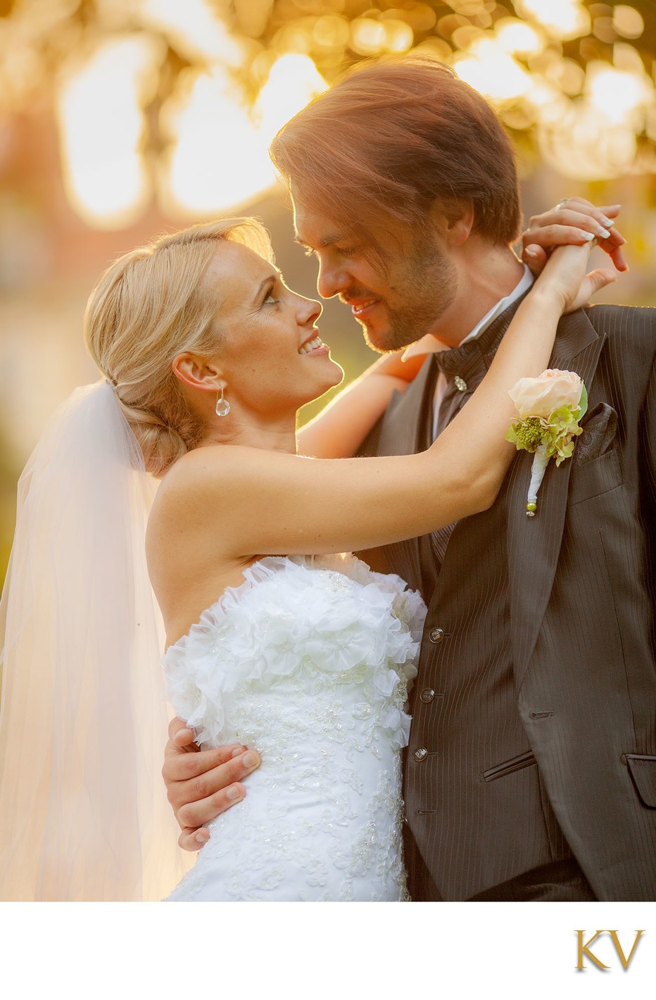 The Sexy New Zealand Newlyweds: Jess & James