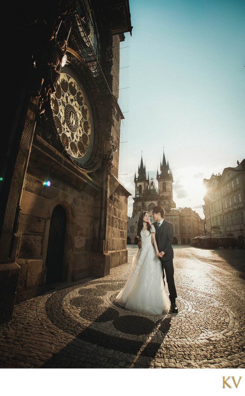 South Korean Newlyweds Under The Orloj