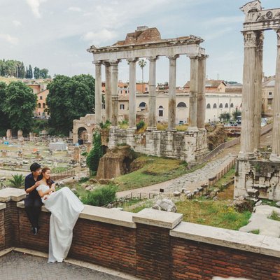 couple enjoying the view overlooking the Roman Forum