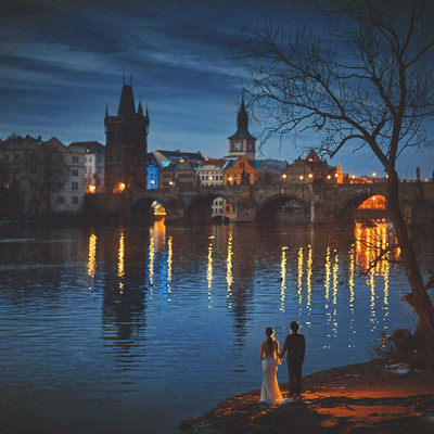 romantic artistic image couple Charles Bridge night